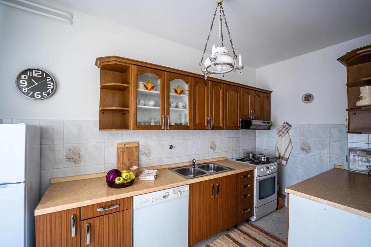 Appartement Apartman Ana à Pula Extérieur photo